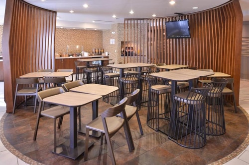 King Studio Near Protogym LAS 10 Luxury Bookings