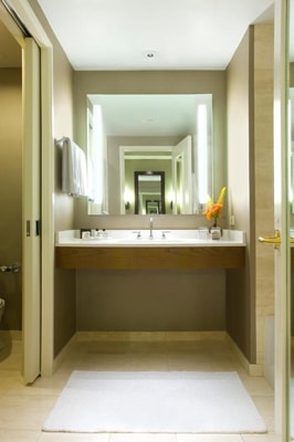 King Room Near NextWave STEM CHI 3 Luxury Bookings