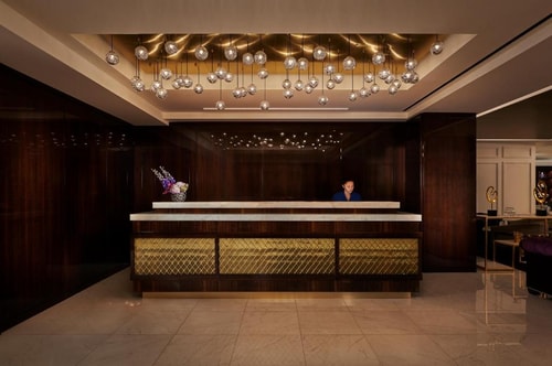 King Room Near The Rookery Building CHI 12 Luxury Bookings