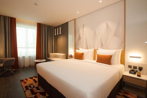 Superior Room Near United Broadcast 10 Luxury Bookings
