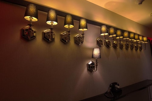 Superior Queen Room Near Oscar Wilde NYC 8 Luxury Bookings