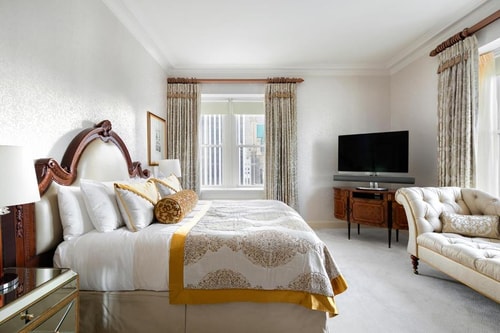 King Room Near  Avro Madison NYC Luxury Bookings
