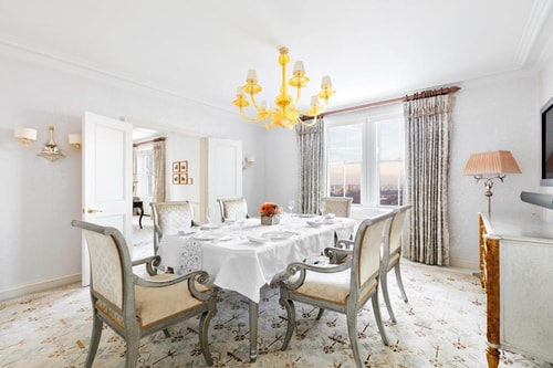 King Room Near Avro Madison NYC 5 Luxury Bookings