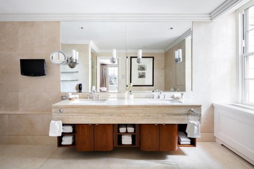 King Room Near Avro Madison NYC 7 Luxury Bookings