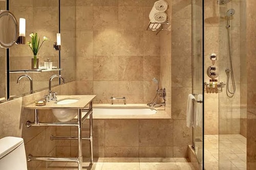 King Room Near Avro Madison NYC 8 Luxury Bookings