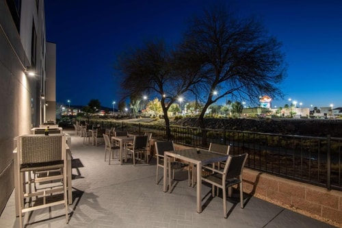Queen Room Near Regal Sunset Station LAS 8 Luxury Bookings