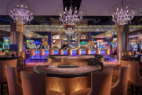 Grand Deluxe King Or Twin Near Neonopolis Mall LAS 8 Luxury Bookings
