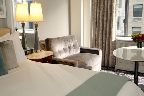 Superior King Room Near Bronsky Orthodontics 3 Luxury Bookings