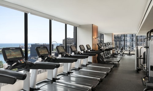 King Room Near To The Seneca Park CHI 14 Luxury Bookings