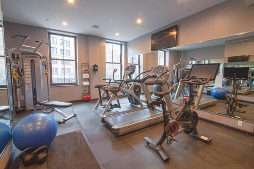 Standard Room Near The Odeon NYC 14 Luxury Bookings