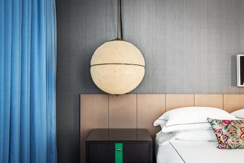 Queen Room Near Park downtown CHI 1 Luxury Bookings