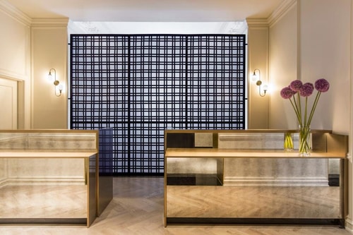 Queen Room Near Park downtown CHI 12 Luxury Bookings