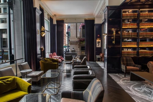 Queen Room Near Park downtown CHI 5 Luxury Bookings