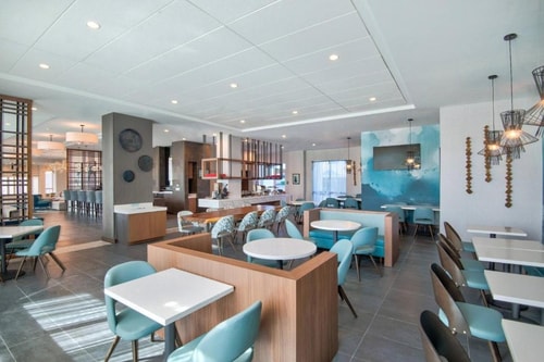 One Bedroom Suite Near Grapeland Water Park MIA 9 Luxury Bookings