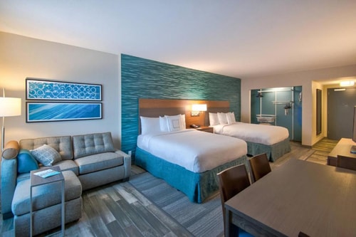 Queen Studio Near Grapeland Water Park MIA Luxury Bookings