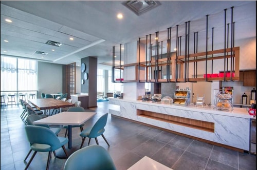 One Bedroom Suite Near Grapeland Water Park MIA 7 Luxury Bookings