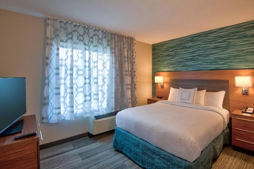 Two Bedroom Suite Near Grapeland Water Park MIA 1 Luxury Bookings