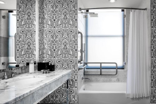 King Room Near College Advising Center CHI 2 Luxury Bookings