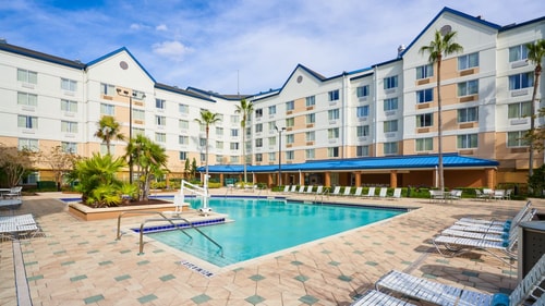 Corner King Room Near Locksmith Elite Orlando 14 Luxury Bookings