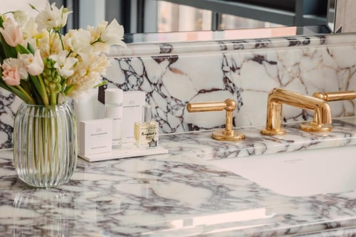 Deluxe King Room Near The Greek Tribeca NYC 4 Luxury Bookings