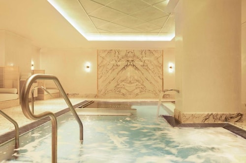 Deluxe King Room Near The Greek Tribeca NYC 14 Luxury Bookings