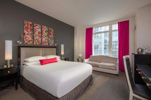 Superior Queen Room Near Commision Music NYC 1 Luxury Bookings