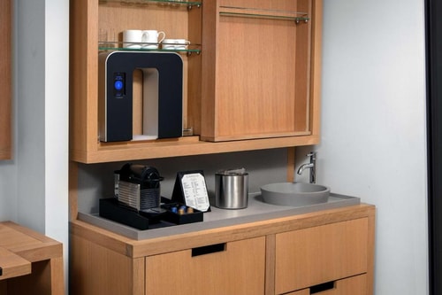 Deluxe King Suite Near Rockefeller Park NYC 3 Luxury Bookings