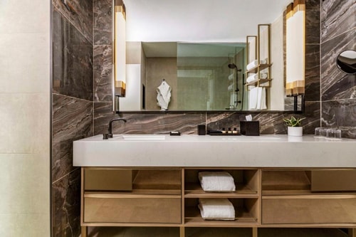 Deluxe King Room Near Carnegie Hall NYC 8 Luxury Bookings