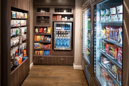 1 Bedroom Suite Near Starbucks LAS 8 Luxury Bookings