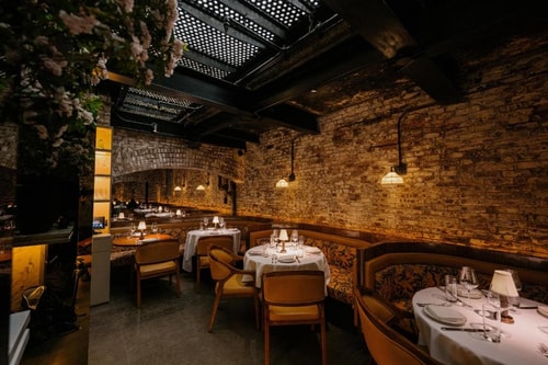 Courtyard Room Near Fanelli Cafe NYC 8 Luxury Bookings