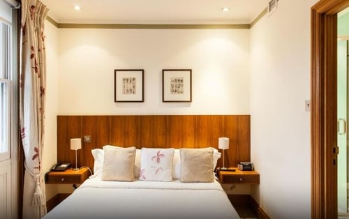 Standard Double Room Near Garden Lodge LON Luxury Bookings