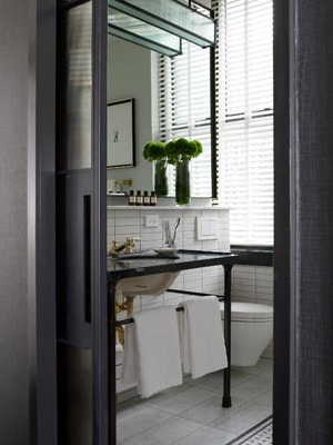 Manhattan Room Near Park Place NYC 4 Luxury Bookings