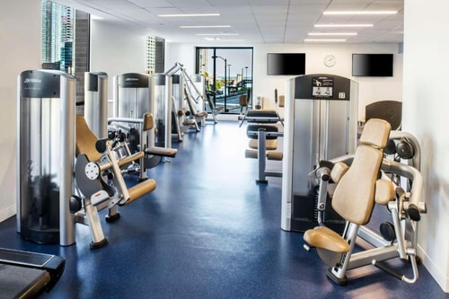 King Room Near Foresight Hospital and Health CHI 14 Luxury Bookings