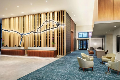 King Room Near Product School CHI 10 Luxury Bookings
