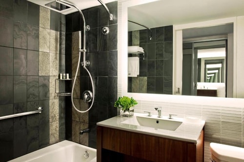 Traditional Double Guest room Near Pizza 42  NYC 3 Luxury Bookings