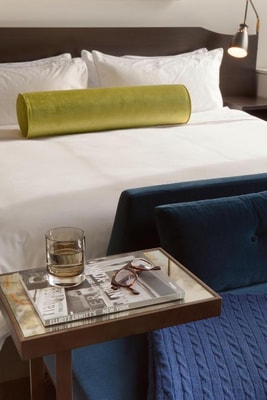 King Suite Near 2nd Ave Deli NYC 2 Luxury Bookings