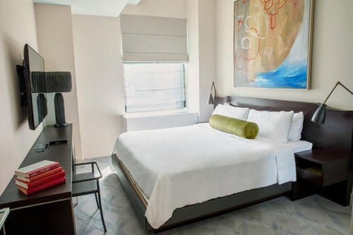 King Suite Near 2nd Ave Deli NYC Luxury Bookings