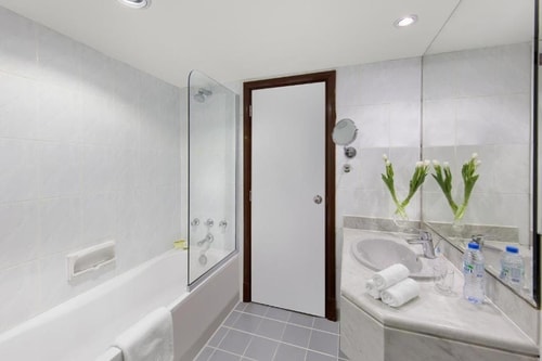 Superior Room Near Fitox Gym By Luxury Bookings 6 Luxury Bookings