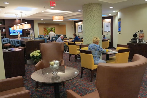 Queen Studio Near Embassy of Indonesia WDC 8 Luxury Bookings