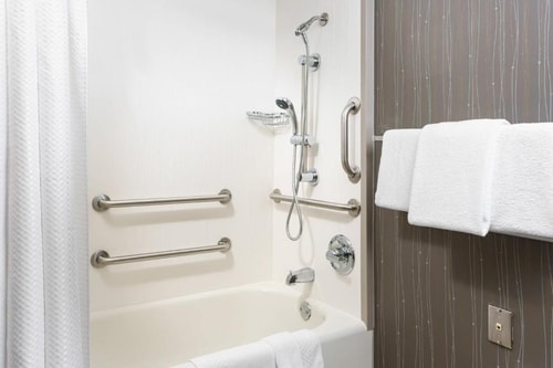 King Room with Sofa Bed Near Starbucks CHI 3 Luxury Bookings