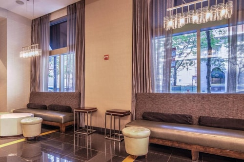 King Room with Sofa Bed Near Starbucks CHI 5 Luxury Bookings