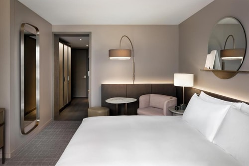 King Room Near Century City Mall Dining Terrace LA 2 Luxury Bookings