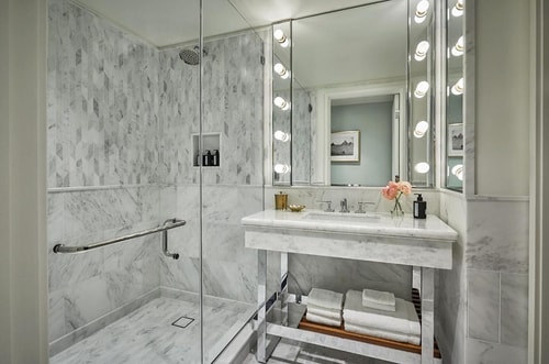 King Room Near William S Hart Park Restrooms LA 4 Luxury Bookings