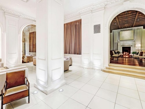 King Room Near Goudy William Square Park CHI 4 Luxury Bookings