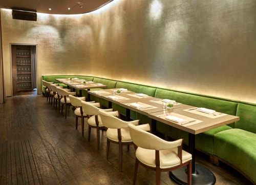 King Room Near Goudy William Square Park CHI 10 Luxury Bookings