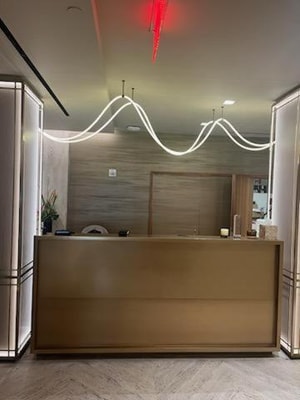 1 Queen Bedroom Near Evas Nails and Spa NYC 9 Luxury Bookings