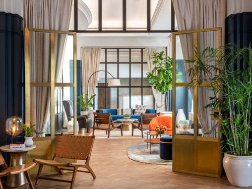 King Room Near Dogtown Coffee North LA 8 Luxury Bookings