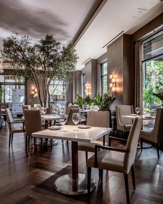 Deluxe King Room Near Bait Aaron Outrech Center LA 10 Luxury Bookings