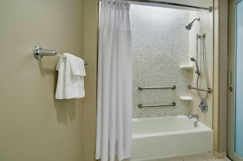 King Studio Near Westgate Station LAS 2 Luxury Bookings