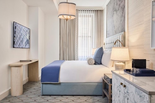 King Deluxe Near Industry Kitchen NYC 1 Luxury Bookings
